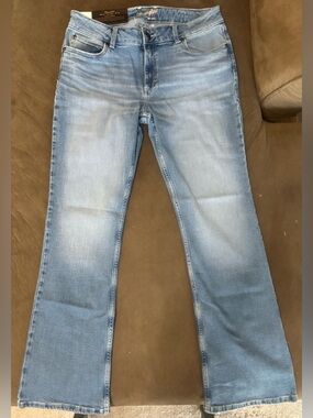 Women’s Wrangler Retro Bootcut Jeans